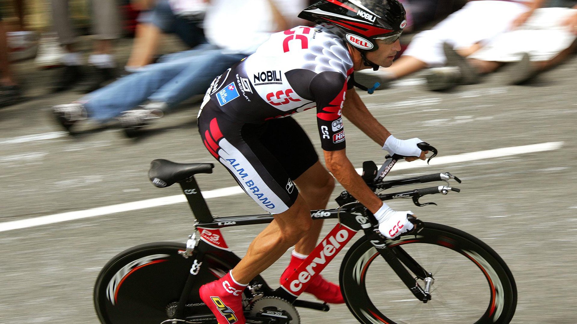 五大联赛季中俱乐部体测与训练负荷是否科学搭配，五大联赛俱乐部工资排名